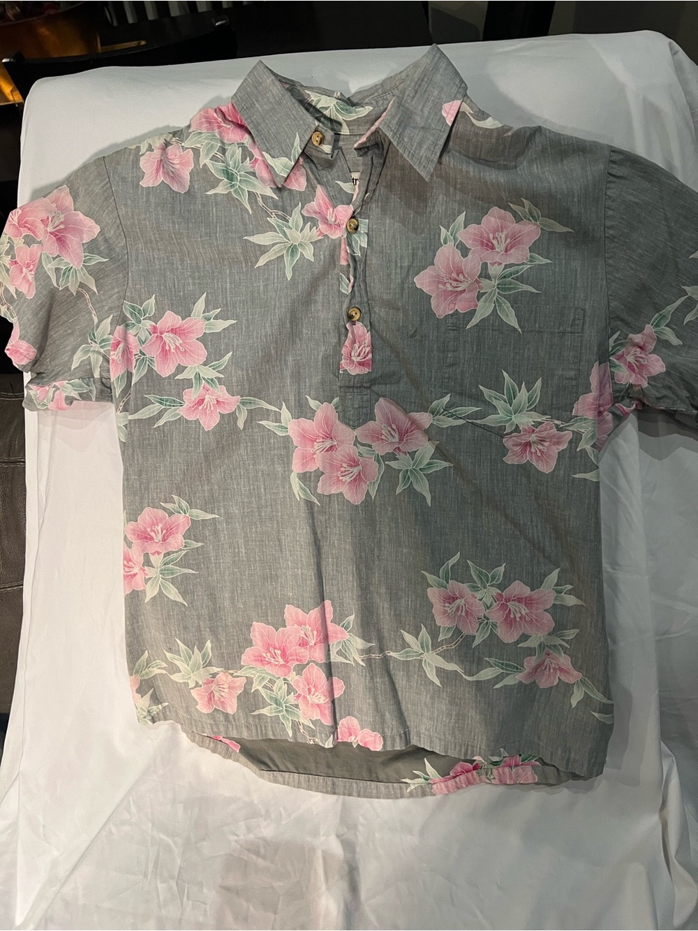 Cooke Street Honolulu Hawaiian Shirt Pink Hibiscus Floral Gray Tropical